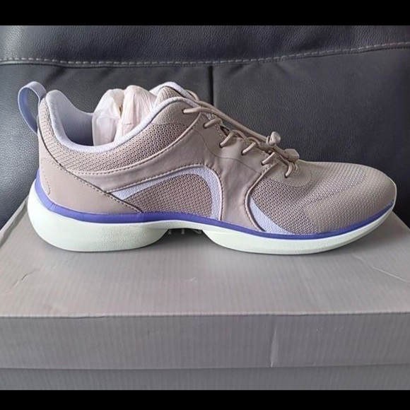 Vionic Olessa Walking Shoes Lightweight & Comfy! - Picture 6 of 8